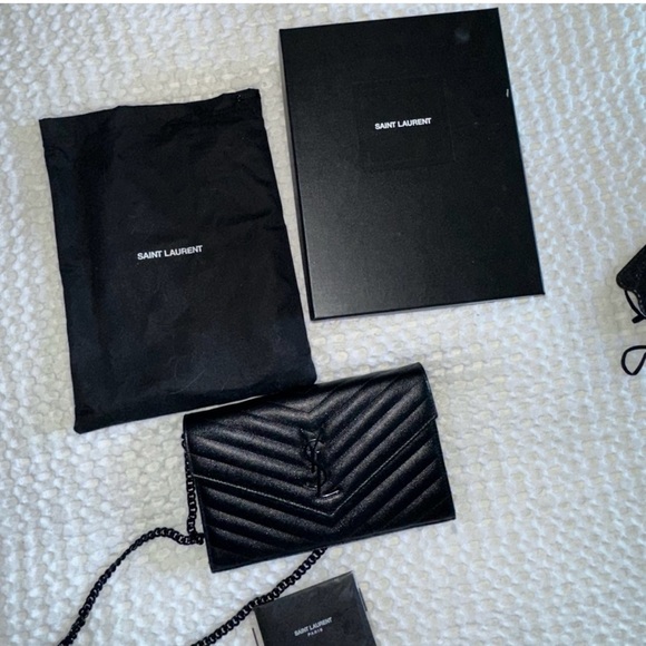 Ysl wallet on chain - Picture 1 of 6